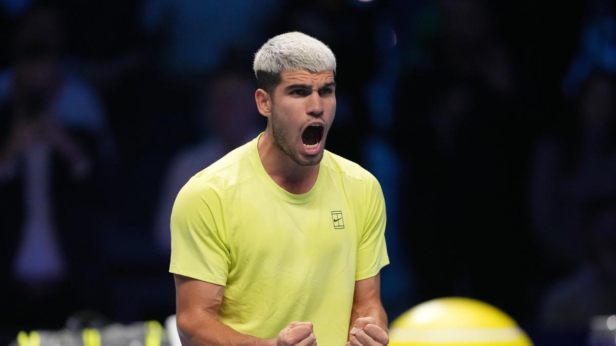 Alcaraz vence a Sinner y será número 1 del mundo a finales de 2025 tras derrotar a Musetti en las ATP Finals