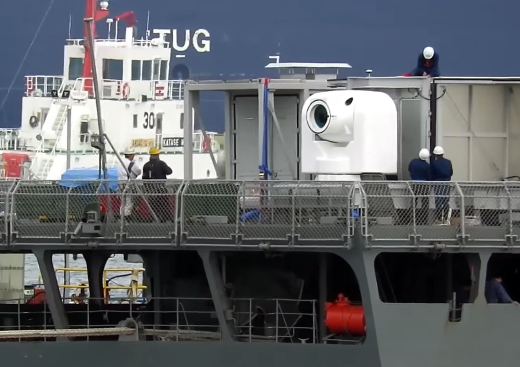 Japan-Deploys-100-kilowatt-Laser-Weapon-for-Real-World-Sea-Testing.jpg