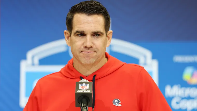 Los Giants firmaron al gerente general Joe Schoen con una extensión de varios años después de una temporada de 4-13