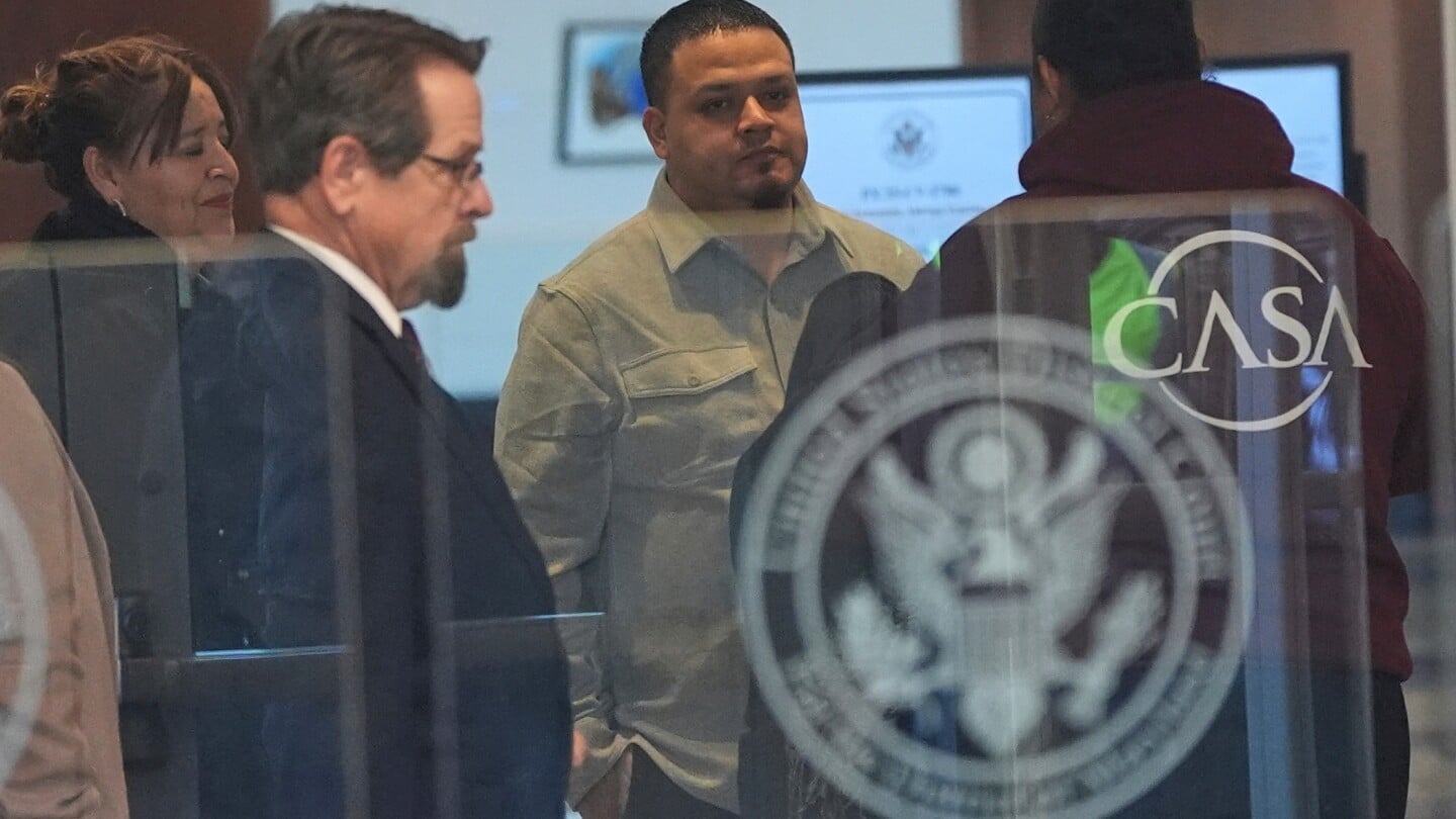 Judge-Questions-Governments-Trustworthiness-in-Immigration-Case-of-Kilmar-Abrego.com2F9c2Ffb2F6ac3a359372b2694bfbb65737ff22F3dd904c285df46a18c33.jpeg