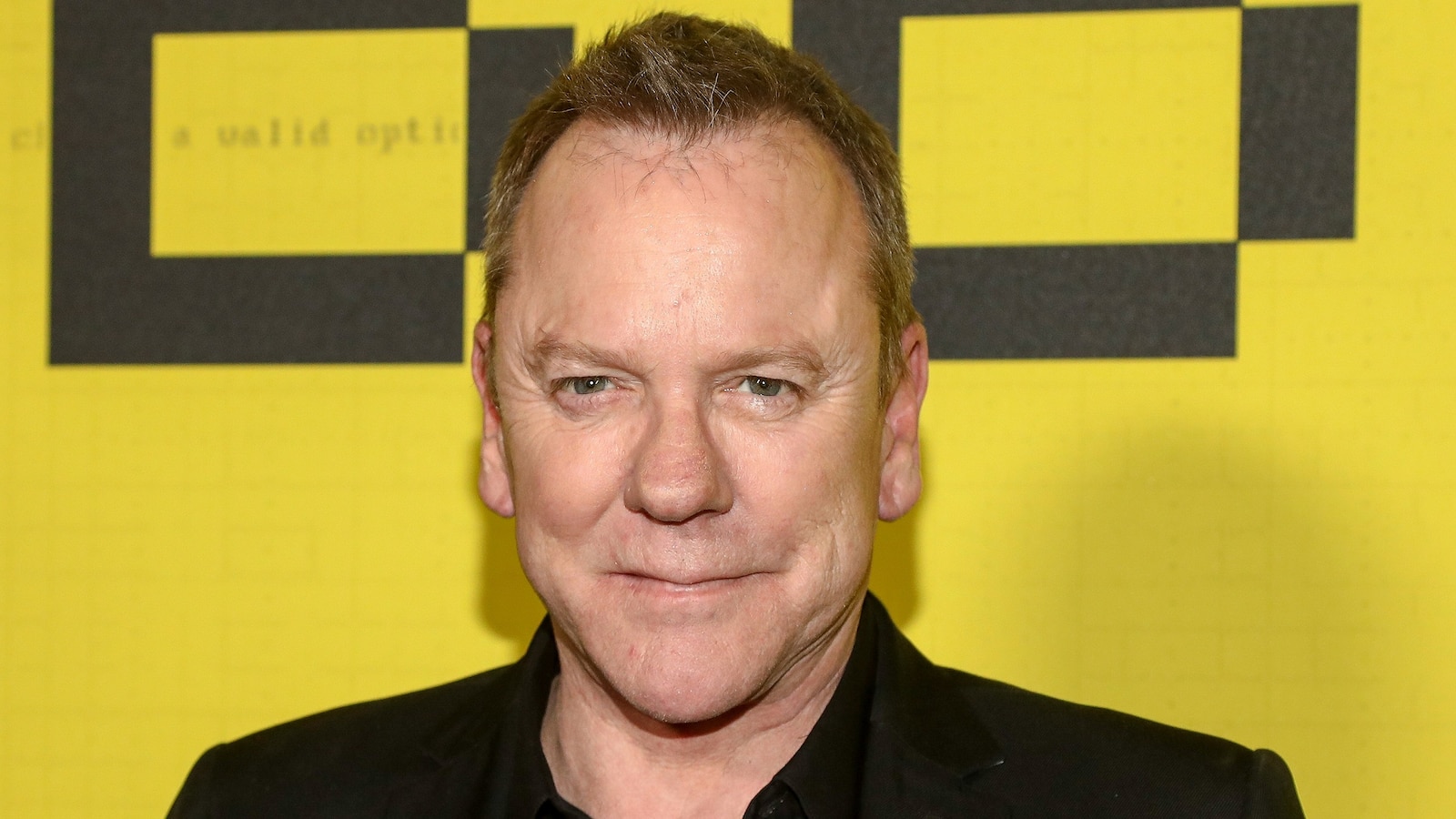 El caso de Kiefer Sutherland está en suspenso en medio de una mayor investigación sobre un presunto altercado con un conductor de viajes compartidos, dice el fiscal del distrito