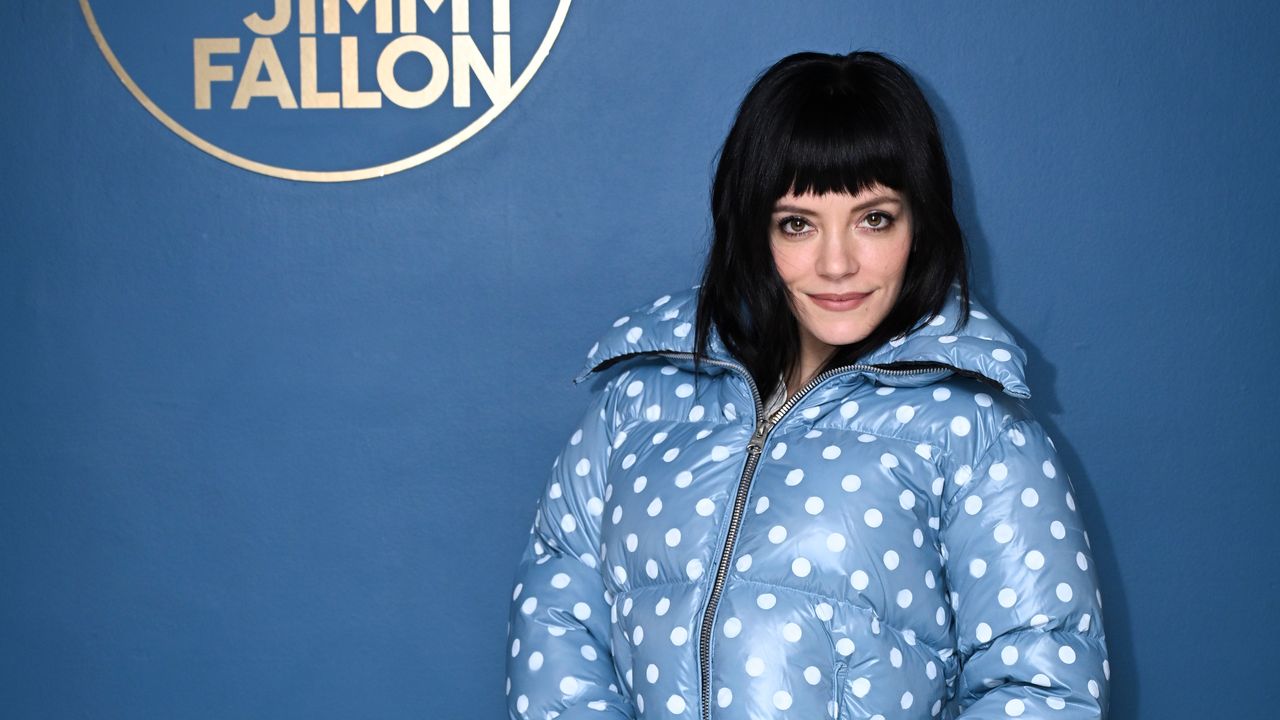 Lily-Allens-Fashion-Statement-Echoes-Her-Comeback-Album-in-New.jpg
