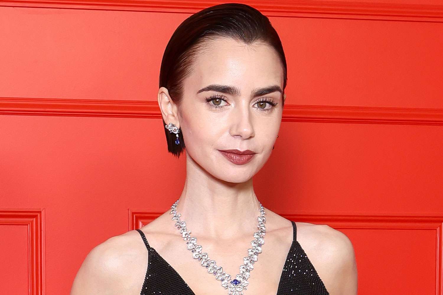 Lily-Collins-Opens-Up-About-Emotional-Moments-Filming-Emily-in.jpg