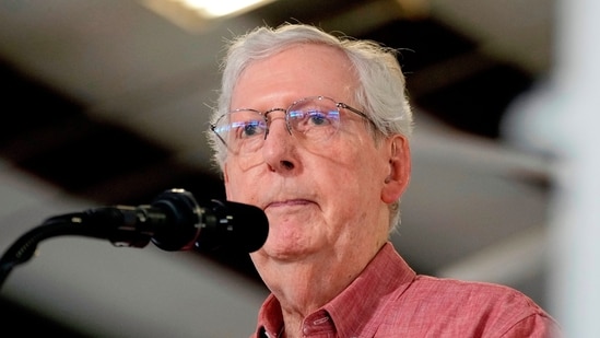 Mitch McConnell: ¿En qué hospital se encuentra actualmente el senador de Kentucky en rehabilitación? Journo dice que “revise sus facturas de Medicare”