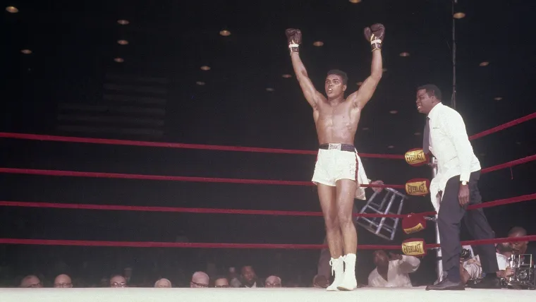 Muhammad20Ali20beats20Sonny20Liston.jpg.webp.webp