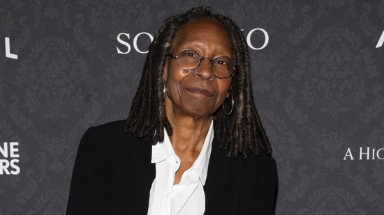 Whoopi Goldberg habla de haber sido ‘arrastrada’ a la pelea con Epstein después de ser nombrada en los archivos: ‘Yo no era su novia…’