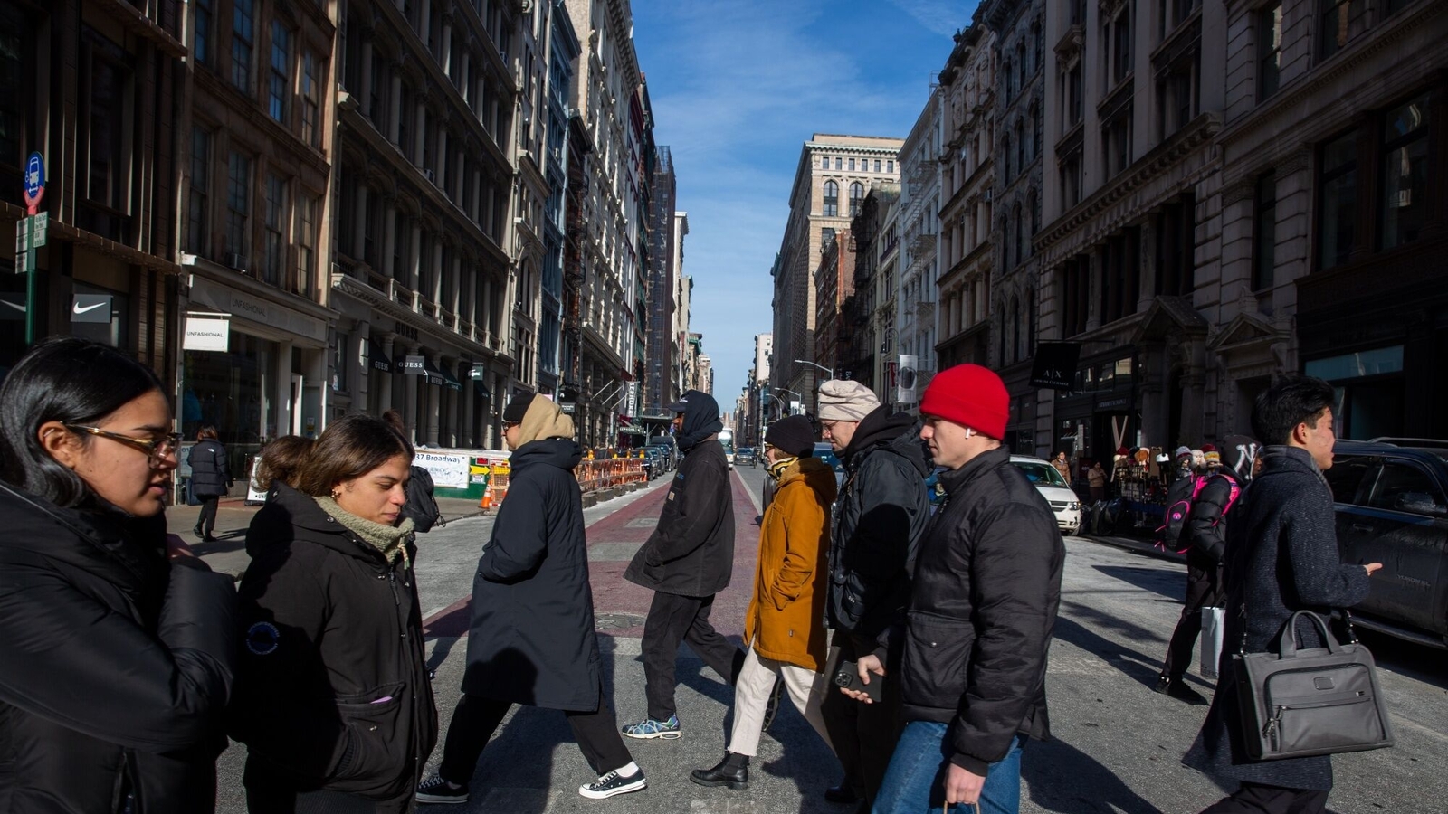 ¿Qué estará abierto y qué estará cerrado en Estados Unidos el día de Año Nuevo de 2026? Todo sobre bancos, oficinas de correos, UPS, tiendas y bolsa.