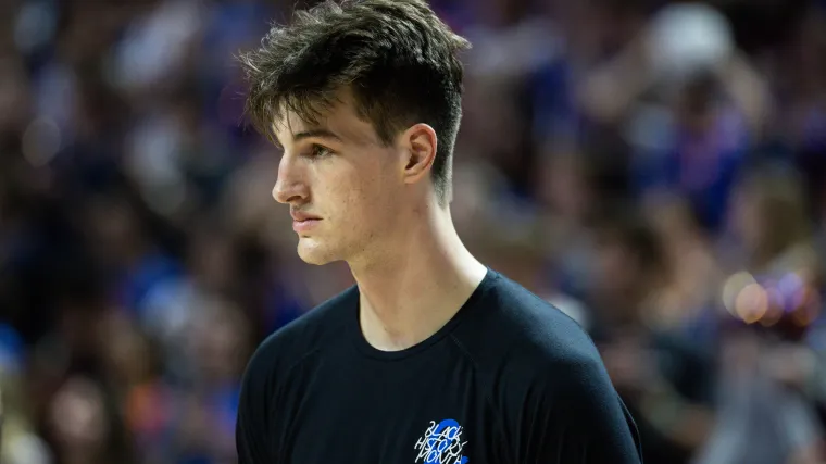 El baloncesto de los Nebraska Cornhuskers puede apuntar a reclutas transferidos de 7 pies 9 pulgadas