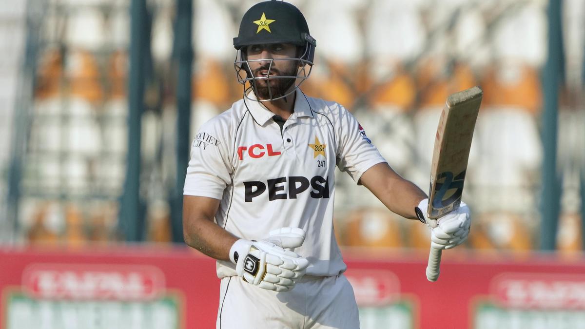BAN vs PAK, primera prueba, día 3 PUNTUACIÓN EN VIVO: Salman Ali Agha llega a cincuenta para Pakistán