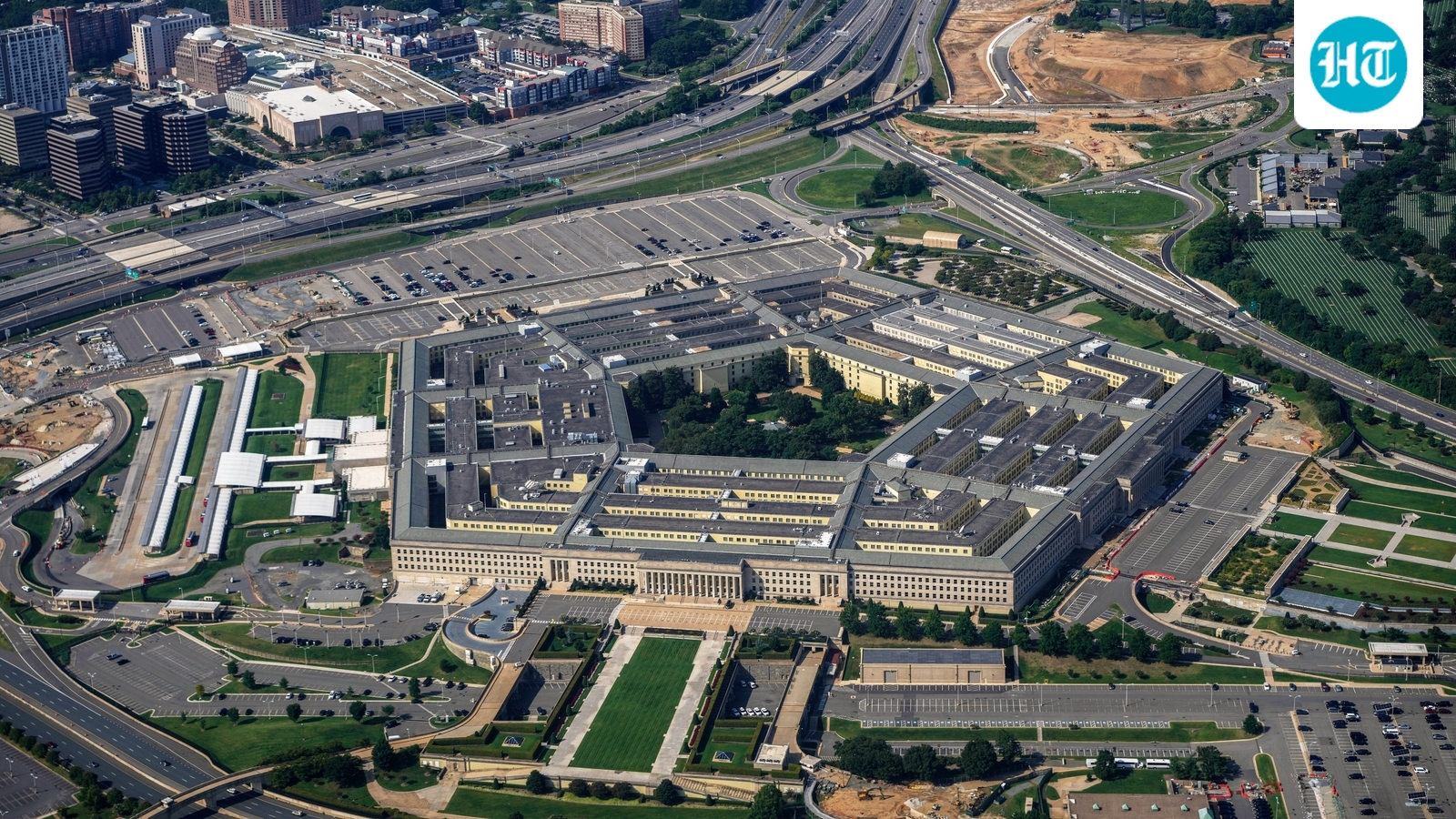 ¿Estados Unidos está atacando a Venezuela? El informe sobre pizza del Pentágono genera revuelo después de que Trump ordena cerrar el espacio aéreo