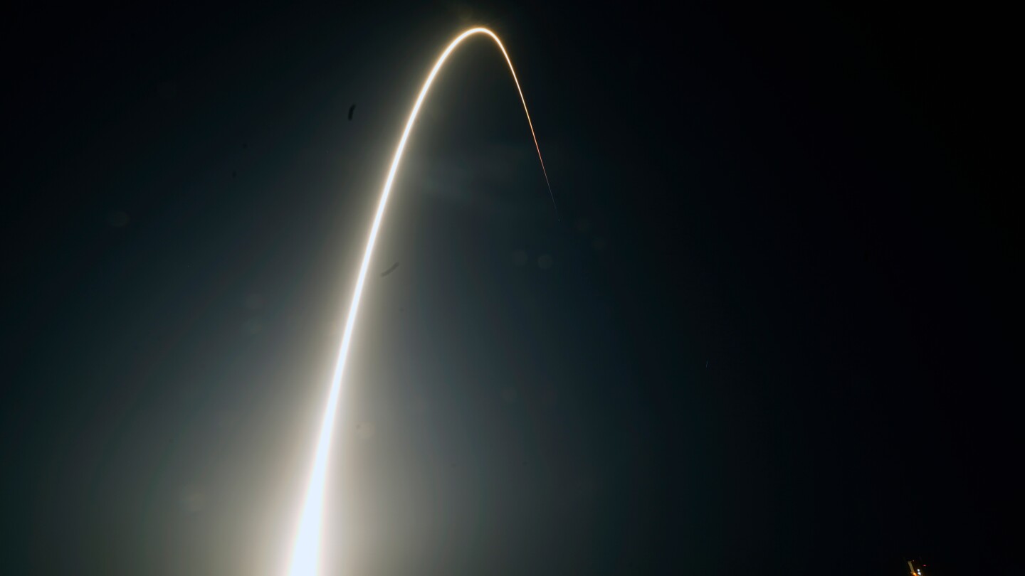 Russia-Suspected-of-Developing-Anti-Satellite-Weapon-Targeting-Starlink-Constellation.com2F9d2F9d2F2a678c1b3861b30638436af1e3a82Fa41573667bab426f9ccf.jpeg