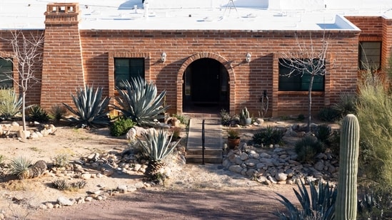 La vecina de Nancy Guthrie recuerda el comportamiento “atípico” de los animales al momento de su desaparición: “Los perros despertaron…”