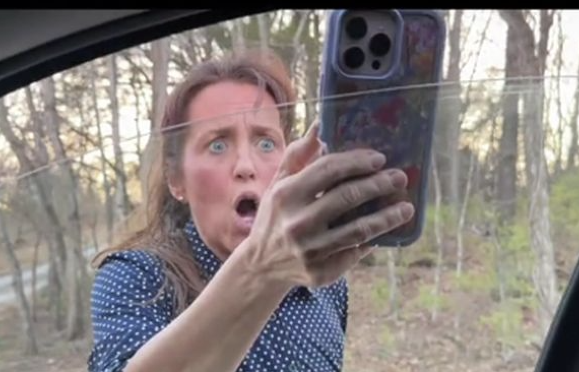 Michelle Duggar arremete contra los paparazzi después de liberar a Kendra Caldwell de la prisión: ver