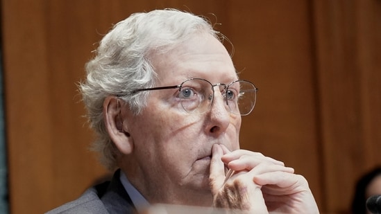 “Foto del Hospital Mitch McConnell tomada hoy”: la sección de deportes del Washington Post en manos del senador aparece como “prueba”