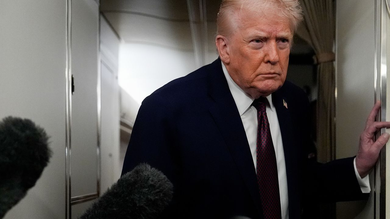 Un cumpleaños desafortunado: el año de Trump en el poder