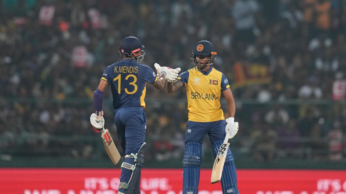 Australia vs Sri Lanka CAMPEONATOS DESTACADOS, Copa del Mundo T20 2026: Nissanka alcanza el siglo y SL vence a AUS por 8 terrenos