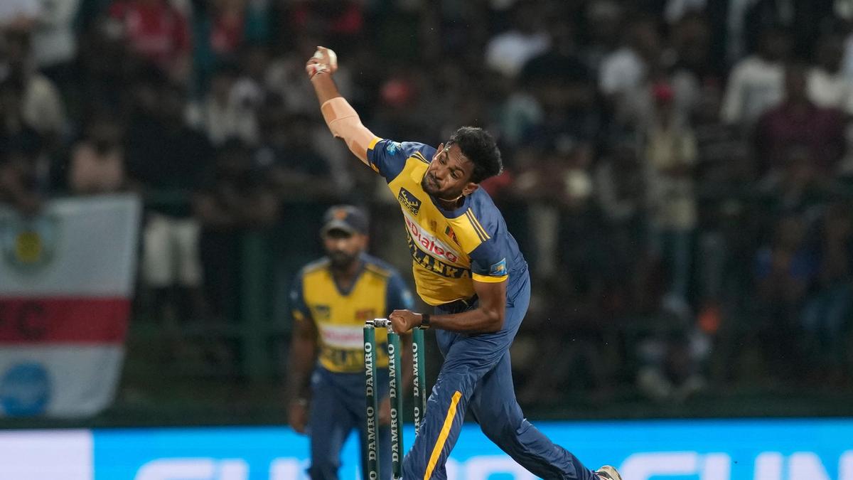 AUS vs SL, Mundial T20 2026: Pathirana abandona el campo por una lesión en el tendón de la corva
