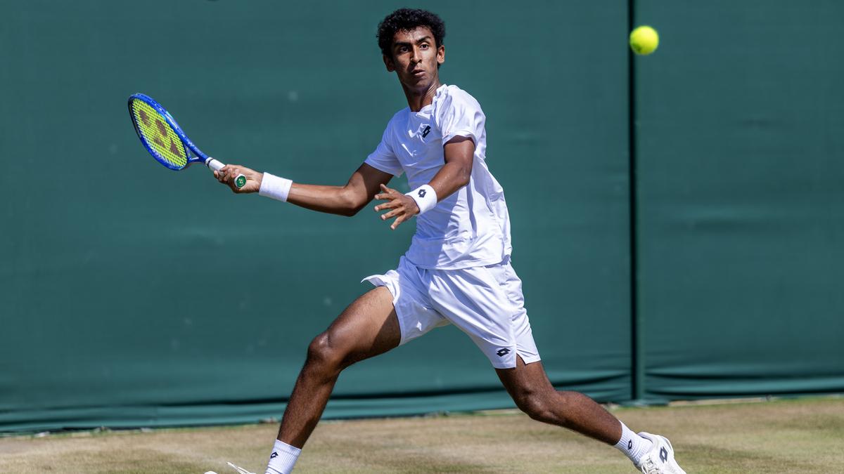 El adolescente indio Arnav Papaparkar está causando revuelo en el mundo del tenis