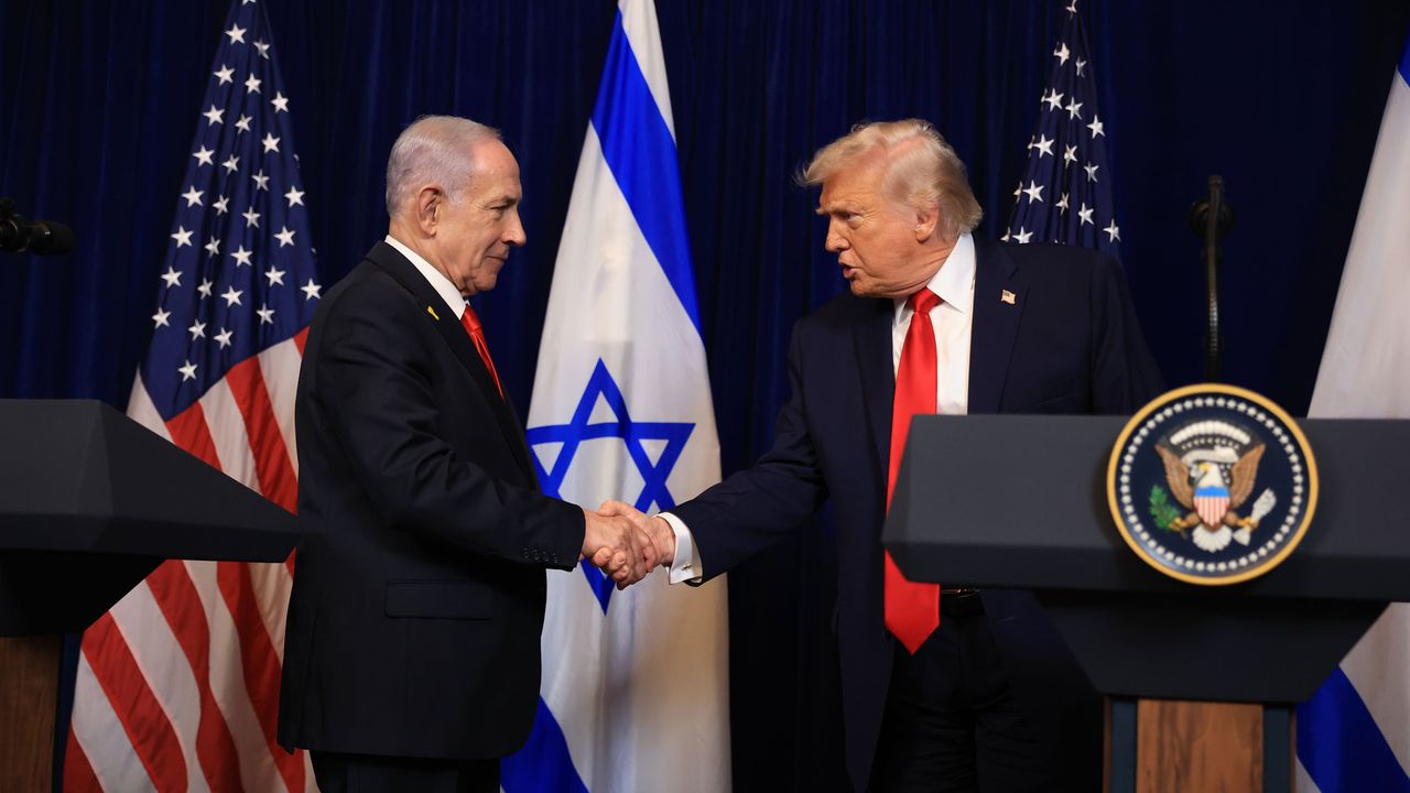 THAROOR-MIDDLE-EAST-GettyImages-2253972478.jpg