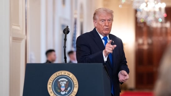 “Cualquier país que quiera jugar…”: Trump amenaza con “aumentar los derechos de aduana”