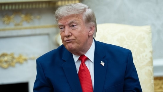 ¿Por qué la Marina despidió a Brandon Newsom? Video de cámara oculta de funcionario del Pentágono criticando a Trump desencadena salida