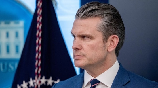 ¿Cómo funciona la estructura militar estadounidense? Explicando el sistema mientras Pete Hegseth criticaba el despido de agentes