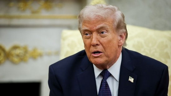 El sarpullido rojo en el cuello de Trump genera nuevos problemas de salud: el médico de la Casa Blanca rompe el silencio