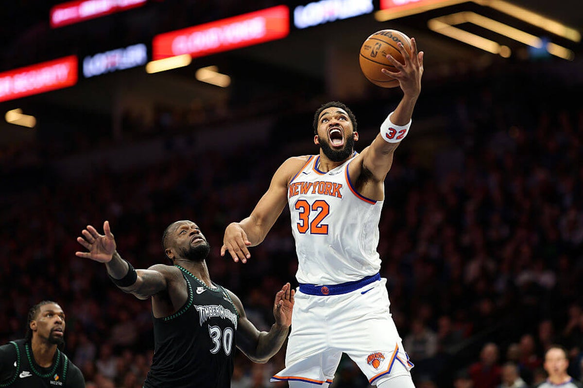 Towns-scores-40-points-in-return-to-Minnesota-as-Knicks.jpg