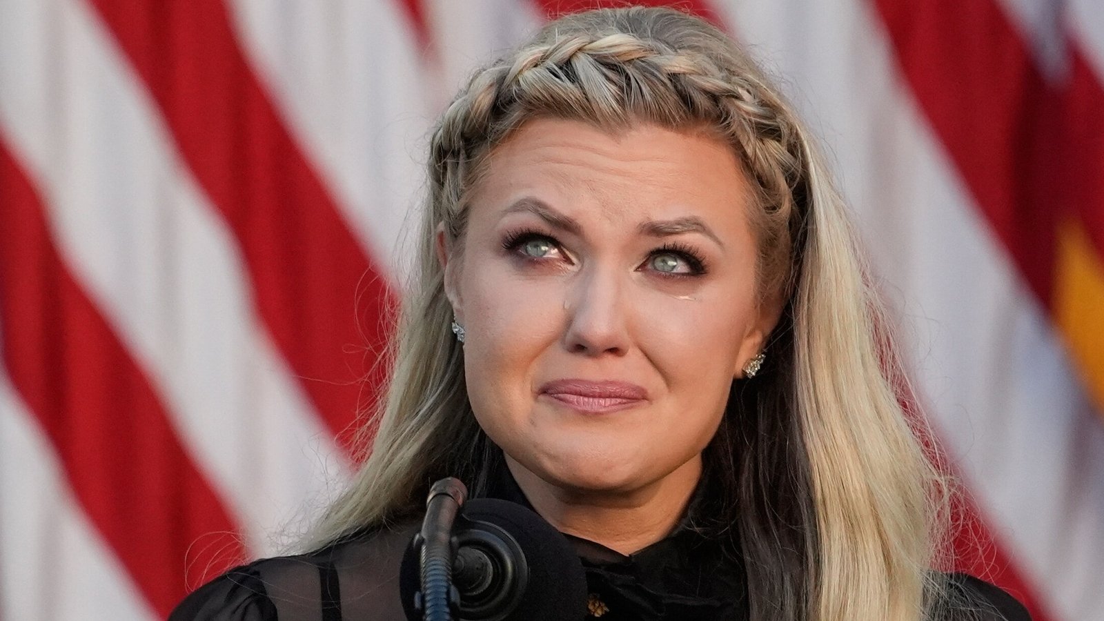 Trump-Kirk-Presidential-Medal-69_1760719563782_1760719571151_1761607705262.jpg