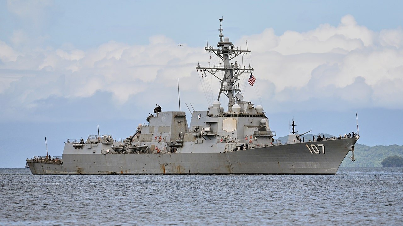 US-Guided-Missile-Destroyer-Arrives-in-Trinidad-and-Tobago-Amid.jpg