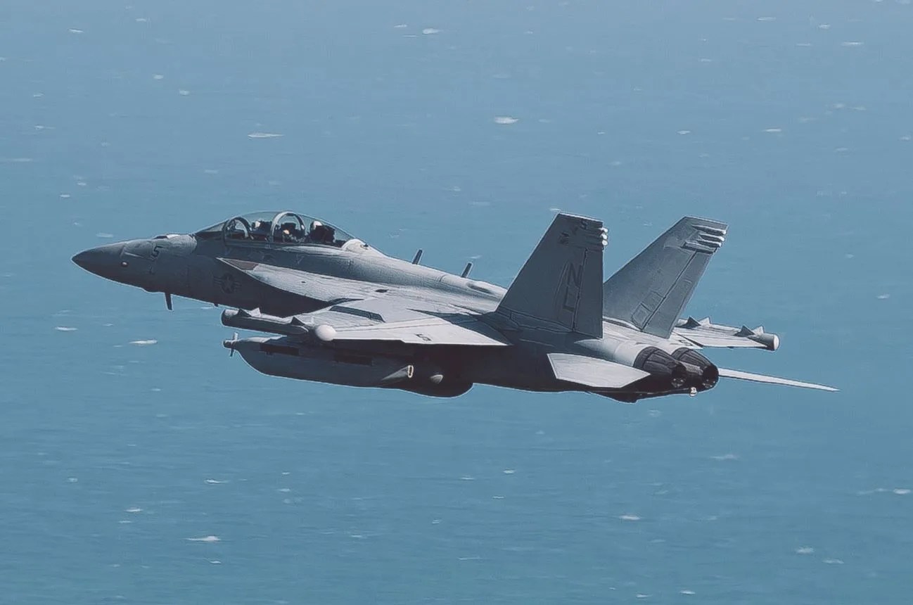 US-Navy-Deploys-EA-18G-Growler-Aircraft-to-Puerto-Rico-Expanding.jpg
