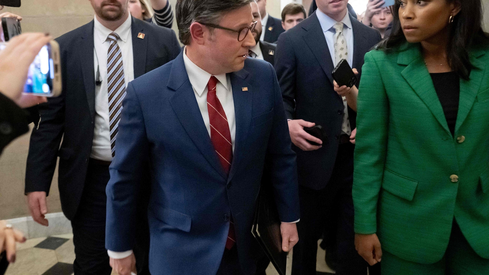 Actualización de la sentencia: ¿Qué es H. Res. 873? La Cámara aprueba una norma clave antes de la votación para reabrir el gobierno