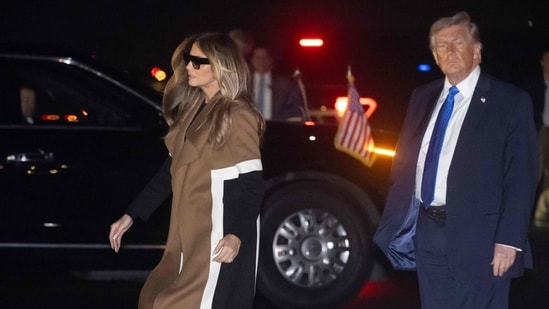 La teoría de la ‘falsa Melania’ resurge después de videos virales de la reciente revelación de Trump; “Definitivamente un doble de cuerpo”