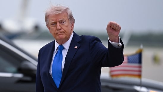 La decoloración de la mano izquierda de Trump genera nuevos problemas de salud y especulaciones: “Ambas están mutiladas”