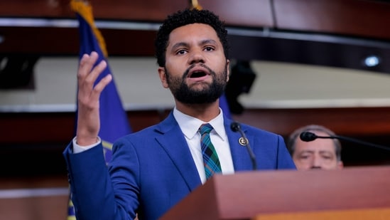 US-REP-ILHAN-OMAR-AND-HOUSE_1769365359148_1769365359272.jpg