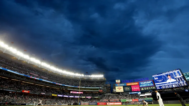 La ex estrella de los Yankees lidera un importante torneo de golf con una velocidad promedio de 129 en la cabeza del palo