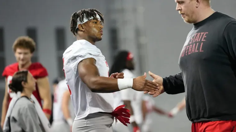 Caleb Downs completó el escaneo 3D oficial de cuerpo y rostro para Madden NFL 26