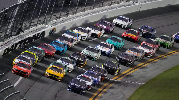 ¿En qué canal está NASCAR hoy? Horario de televisión, hora de inicio y cobertura en vivo de la carrera de Atlanta 2026