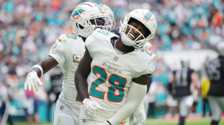 El gerente general de los Dolphins, Jaylen Waddle, toma una decisión sobre De’Von Achen en medio de rumores comerciales