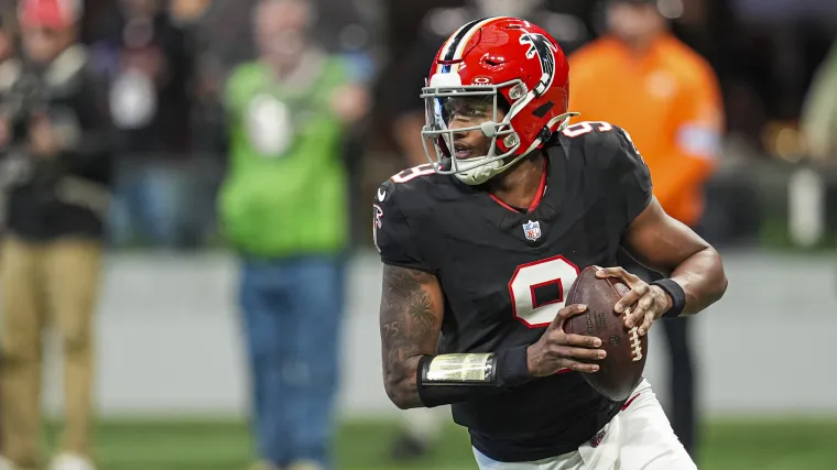 Michael Penix Jr. da un paso importante en la recuperación del ligamento cruzado anterior mientras los Falcons avanzan en la batalla de QB