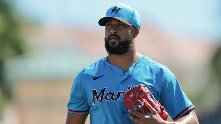La propuesta de cambio de los Orioles le dio al ex Cy Young $56 millones y envió al veterano abridor de seis años y jugador de cuadro de esquina con slugging a los Marlins.