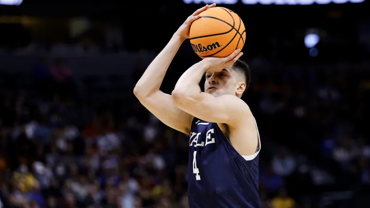 Mavs firman a 2 nuevos jugadores con contratos de 2 años