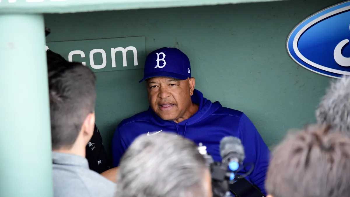 Por qué los Dodgers tienen una ‘B’ en sus gorras este fin de semana
