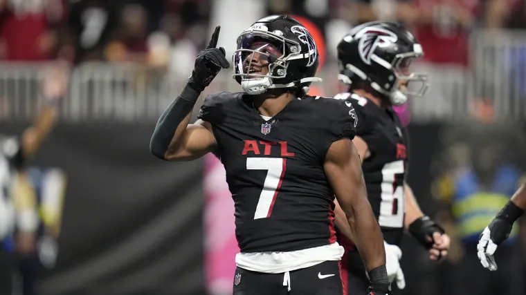 Se espera que los Falcons contraten al ex Novato del Año, dos veces Pro Bowler y ganador del Trofeo Heisman por $160 millones