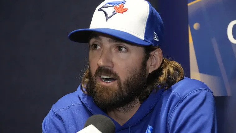 Kevin Gausman está haciendo algo que el béisbol no ha visto en más de un siglo, y apenas estamos en abril