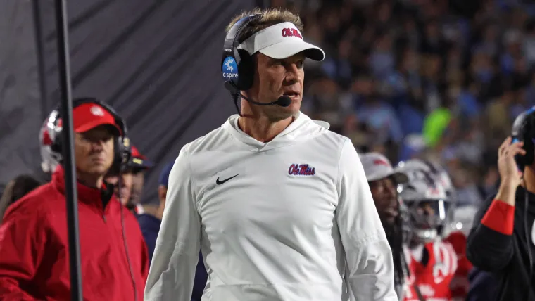 ¿Ole Miss caerá en el ranking de la CFP sin Lane Kiffin? Cómo afectará a los rebeldes una salida prematura de LSU