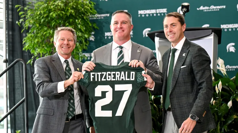 Pat Fitzgerald se encontró con una enorme tarea de reconstrucción del fútbol de Michigan State a la que tuvo que adaptarse
