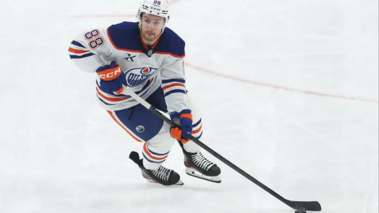 Toda la fecha límite para cambios de los Oilers depende de Andrew Mangiapane