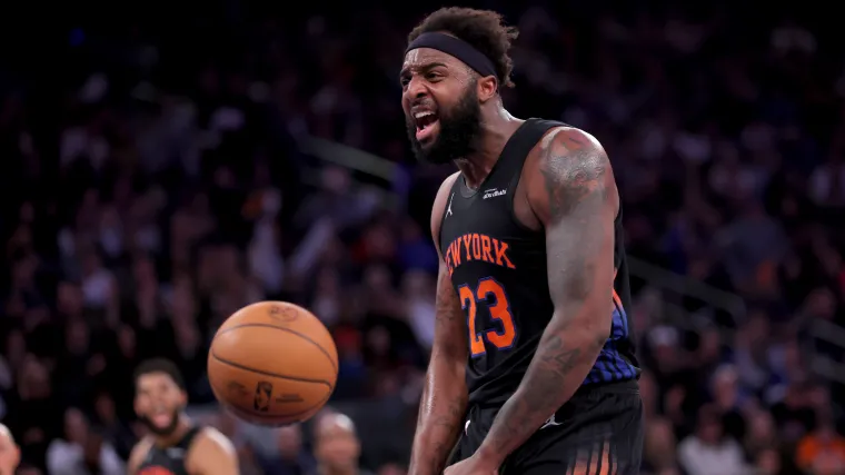 La colección de camionetas de Michelle Robinson se exhibe en el desfile de los Knicks a pesar del enorme costo, incluida la gasolina.