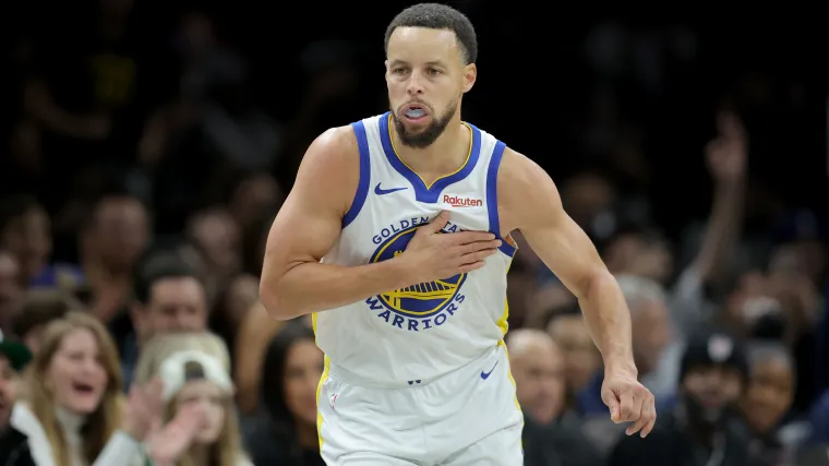 Steph Curry de los Warriors extiende récord ininterrumpido de la NBA